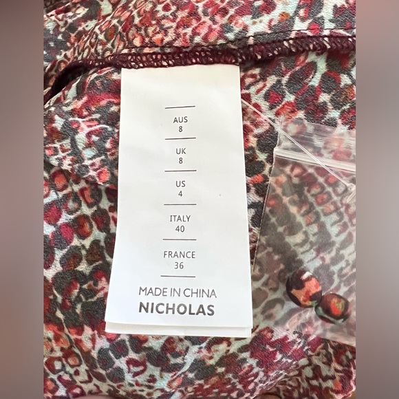 New NICHOLAS Devan gathered snake-print crepe mini dress in Burgundy Sz 4 - Picture 10 of 11